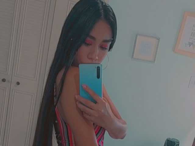 프로필 사진 ValerieWhite