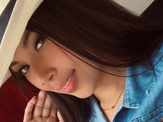 에로틱 한 영상 채팅 ValeryMonserrat