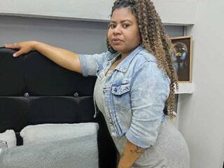 에로틱 한 영상 채팅 Vanessa-Frizzy