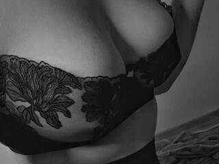 에로틱 한 영상 채팅 velvet2219