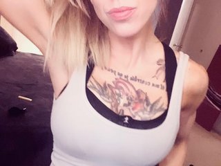 에로틱 한 영상 채팅 VeronicaRonnieTaylor