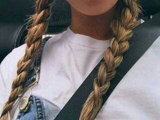 에로틱 한 영상 채팅 Vicsi30