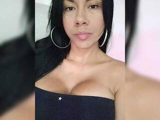 에로틱 한 영상 채팅 VictoriaBalee