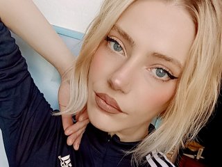 에로틱 한 영상 채팅 VikkaContessa