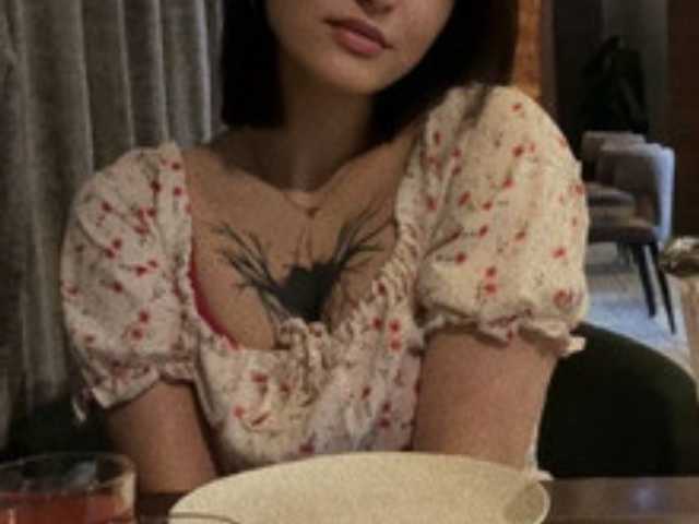 프로필 사진 VikkiHamilton
