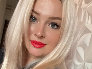 에로틱 한 영상 채팅 VikkiVia