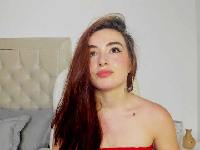 사진 violetwatson- Today I am very playful, do you want to come and try me! Goal: 1500 tokens