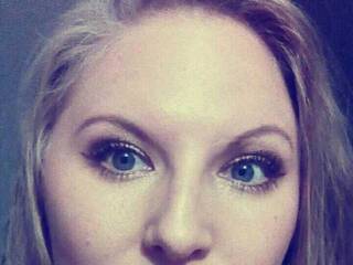 에로틱 한 영상 채팅 VivianFlirty