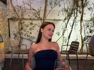 에로틱 한 영상 채팅 VivienneLove