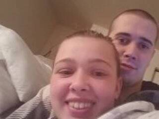 에로틱 한 영상 채팅 CouchCouple7