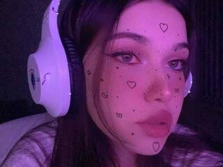 에로틱 한 영상 채팅 WhiteLola