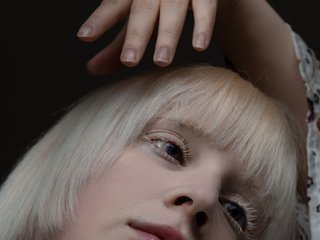 에로틱 한 영상 채팅 WhteSpir1t