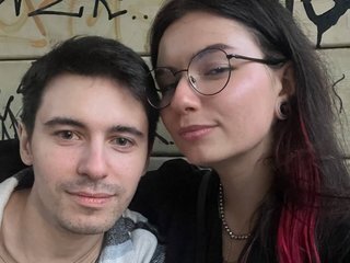 에로틱 한 영상 채팅 William-and-Kitty