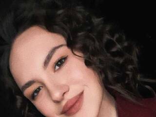 에로틱 한 영상 채팅 WilmaWinifred