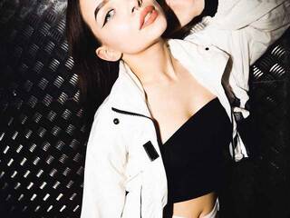 에로틱 한 영상 채팅 BellaWow