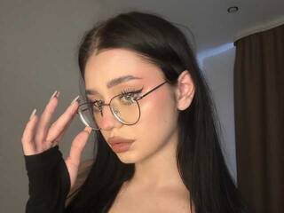 에로틱 한 영상 채팅 wowitsbarb1e