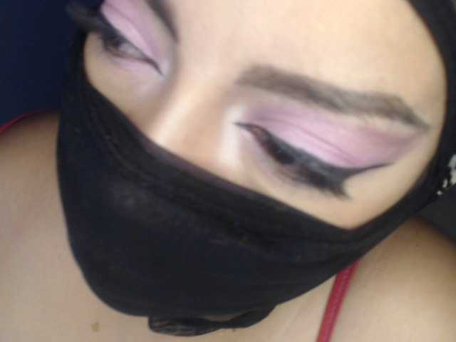 방송 스크린 샷 Xia-Nefert