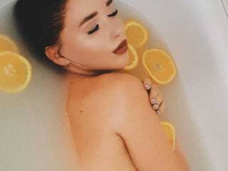 에로틱 한 영상 채팅 XOlina