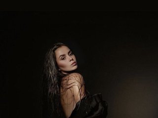에로틱 한 영상 채팅 LolaSexxx