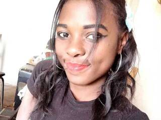 에로틱 한 영상 채팅 Yannapretty