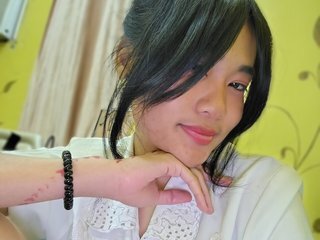 에로틱 한 영상 채팅 Yayee