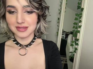 에로틱 한 영상 채팅 Honey_buns