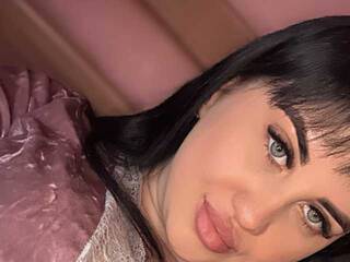 에로틱 한 영상 채팅 Koketochka_Y