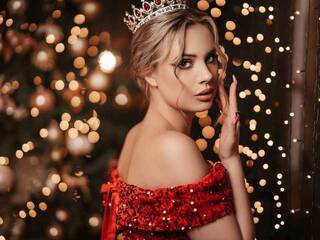 에로틱 한 영상 채팅 YungEllita