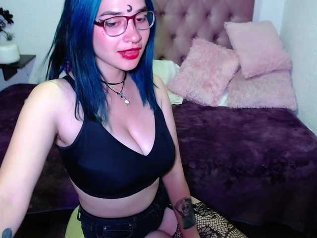 사진 yunno-lee Show Saliva In your cock #bigboobs #latina #squirt #18 #young