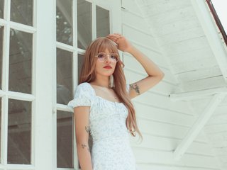 에로틱 한 영상 채팅 YuqiSun