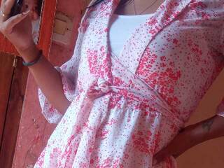 에로틱 한 영상 채팅 Yvitsy