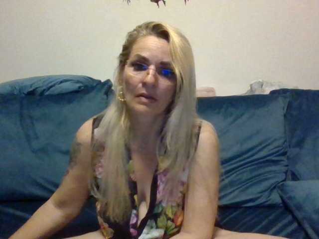 방송 스크린 샷 yzabel