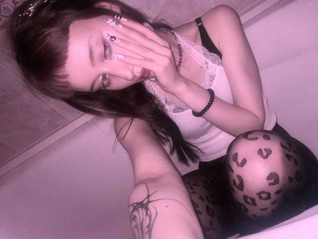 프로필 사진 z0mbieGirl
