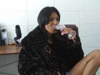 에로틱 한 영상 채팅 ZaraLuv