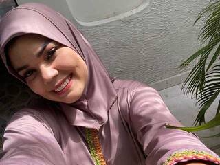 에로틱 한 영상 채팅 ZareenMajluf