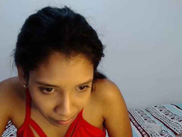 사진 Zaylee18 Hey guys is my first day here ,please give me much love , im naugthy and sexy girl , all naked 200tk , group pvt is avaialbles