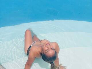 에로틱 한 영상 채팅 ZoeBarinova