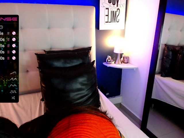 방송 스크린 샷 ZoeBolton