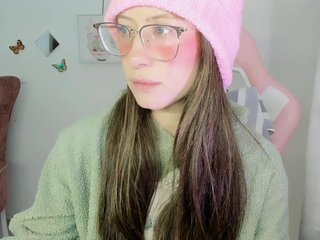 에로틱 한 영상 채팅 ZooeyBelair