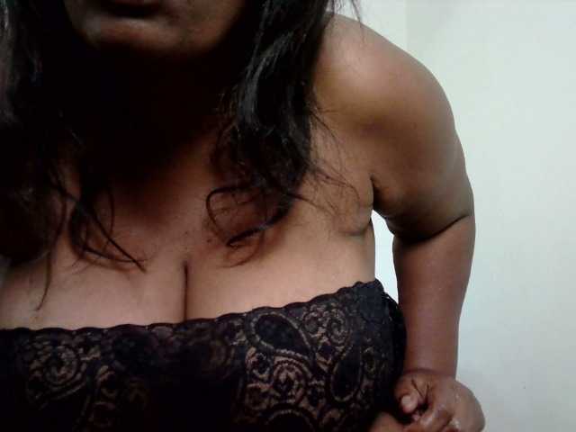 사진 Zulay111 play with my boobs and pussy. Squirt Show. #mature #squirt #new #bigboobs