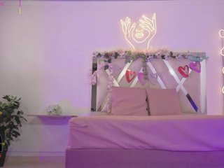 에로틱 한 영상 채팅 ZURY-TAY